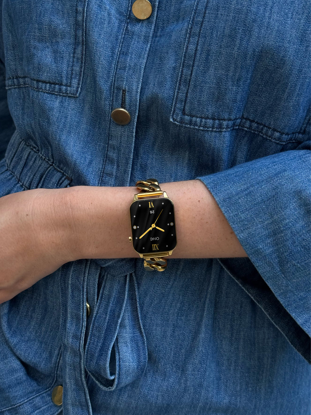 ONE Frame Gold Links Smartwatch