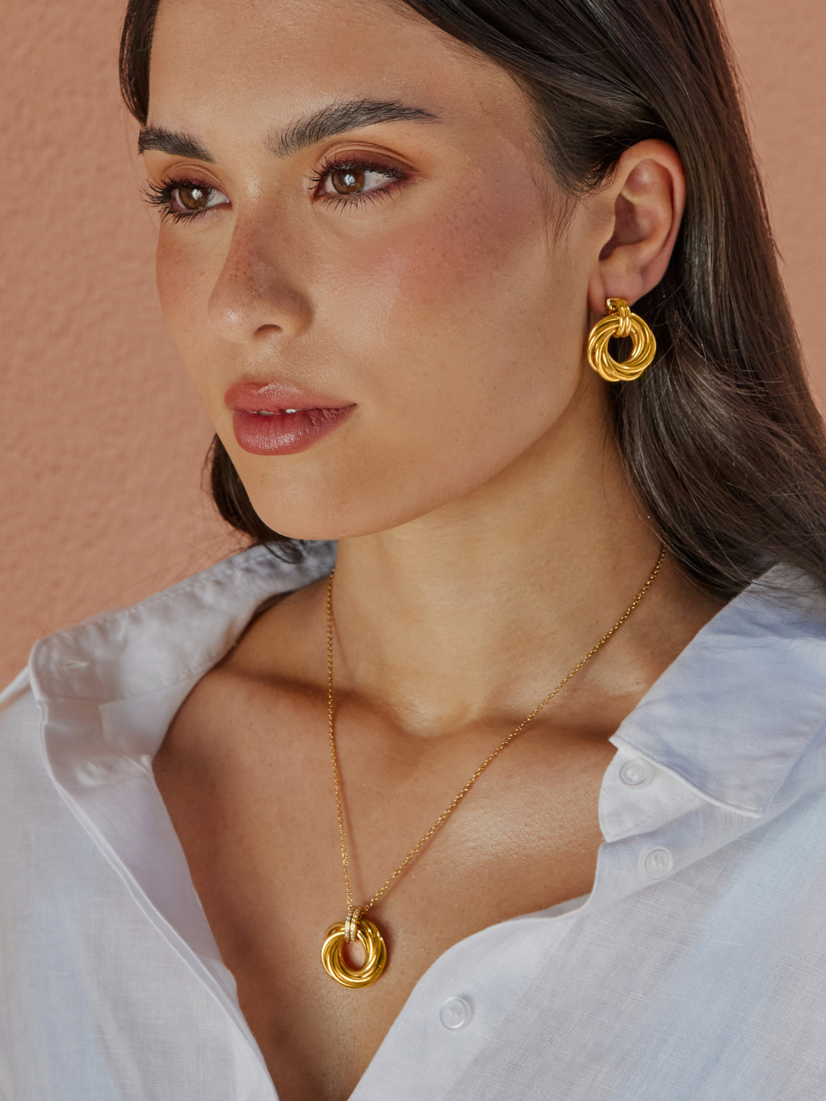 Colar One Neckmess Bellure
