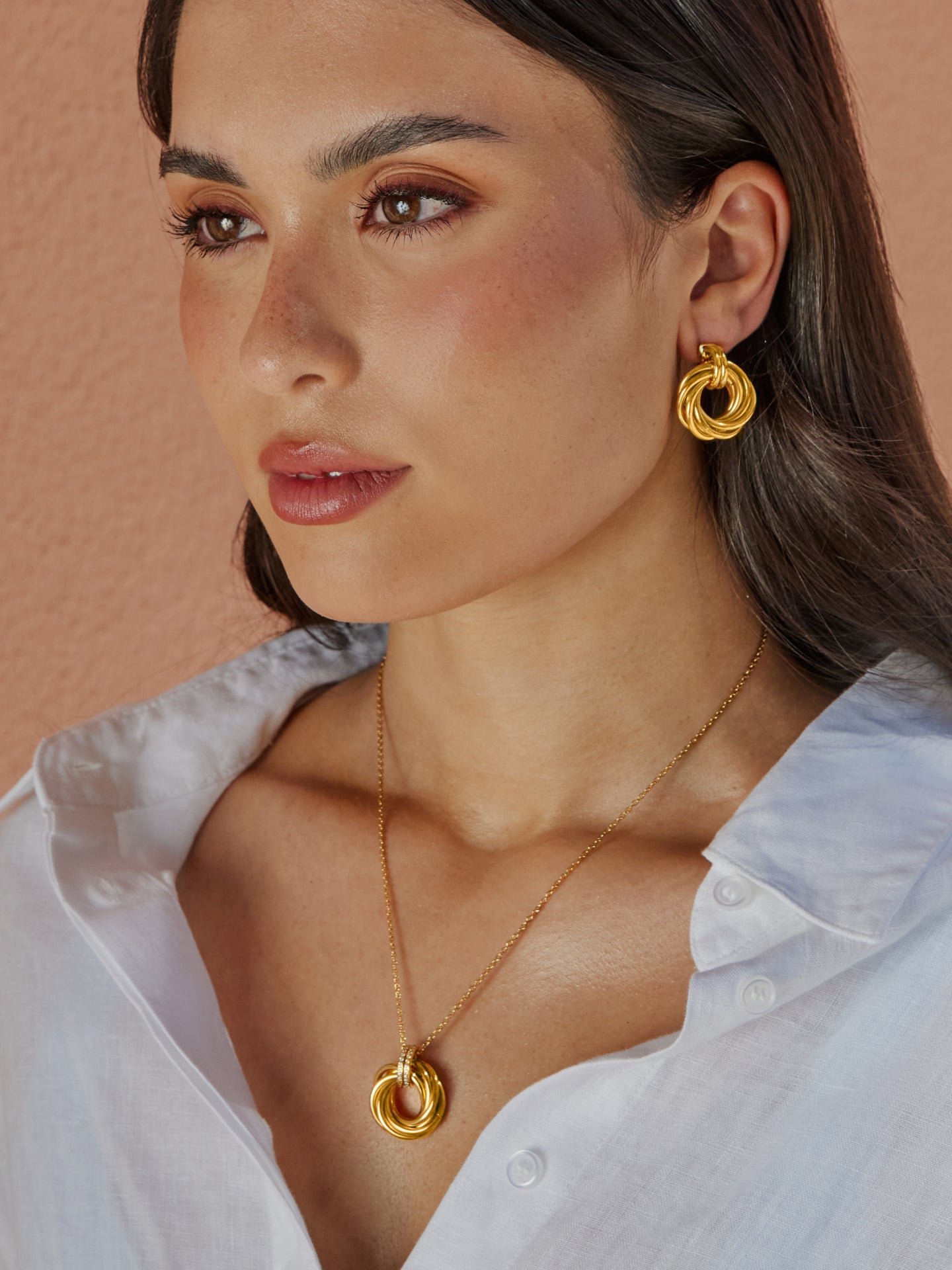 Colar One Neckmess Bellure
