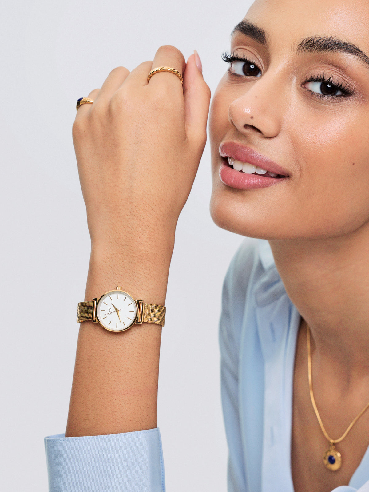 ONE Daily Round Gold Watch