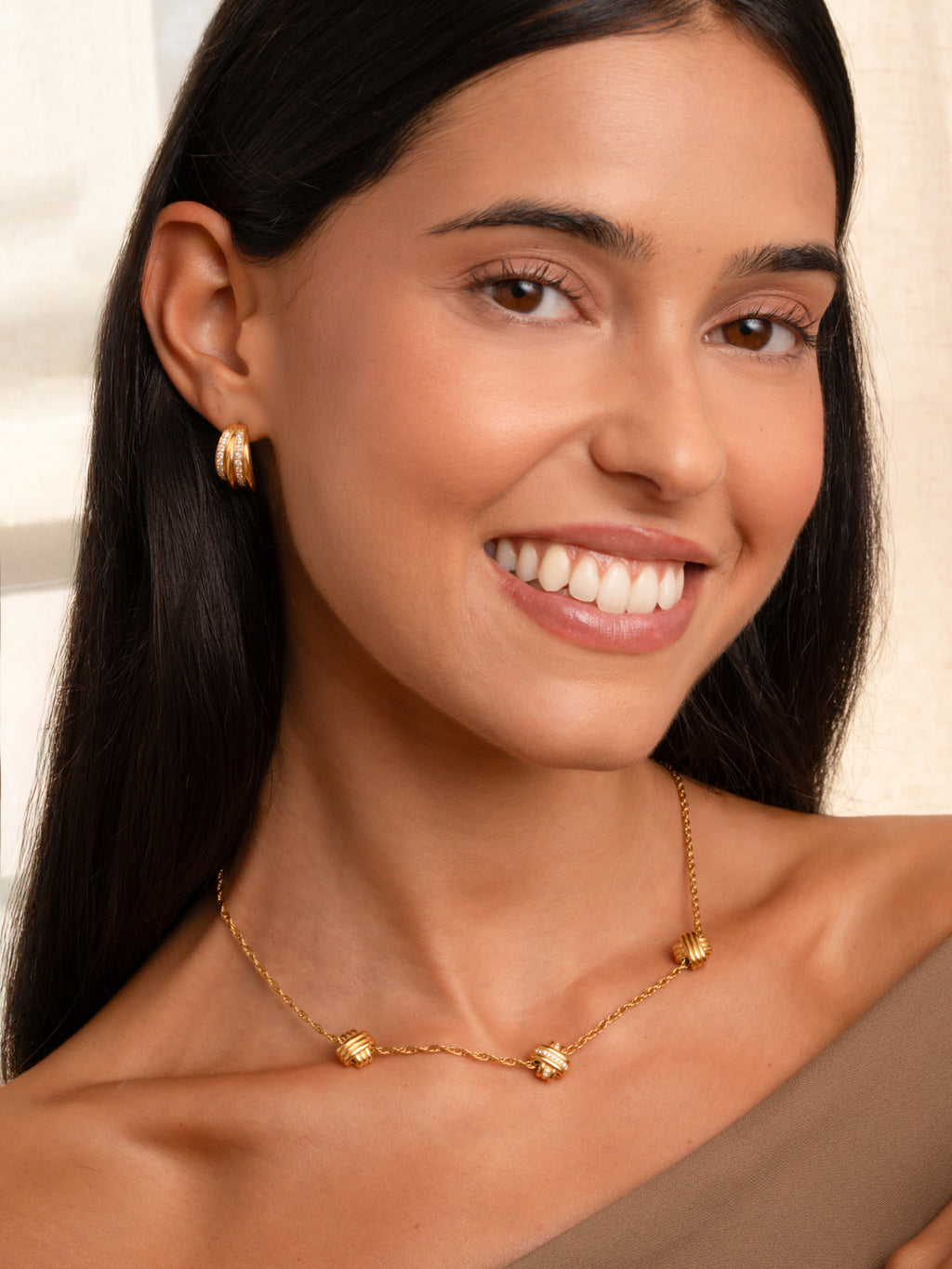 Colar One Knot Triple Crystal