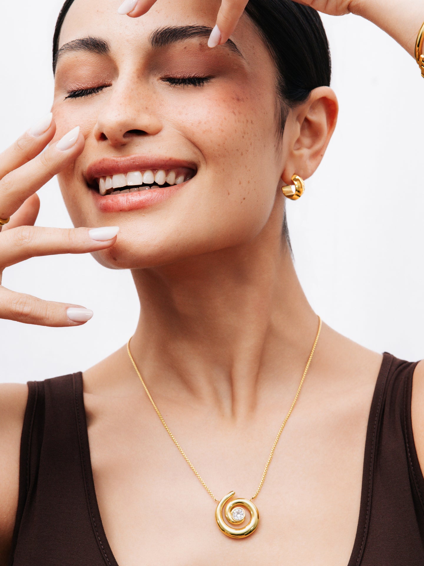 Colar One Senhora Chess Spiral Gold - OJCHN01G