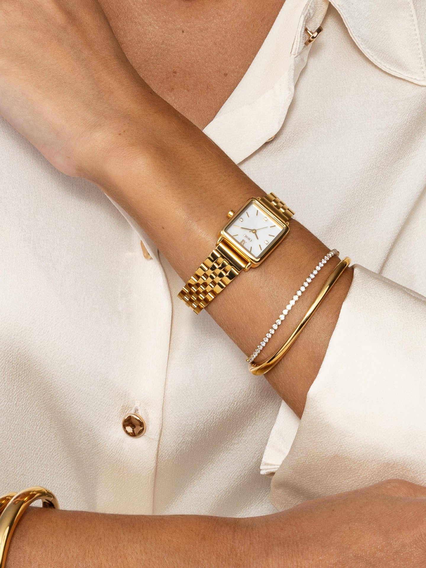 Box One Dazzle Gold – ONE